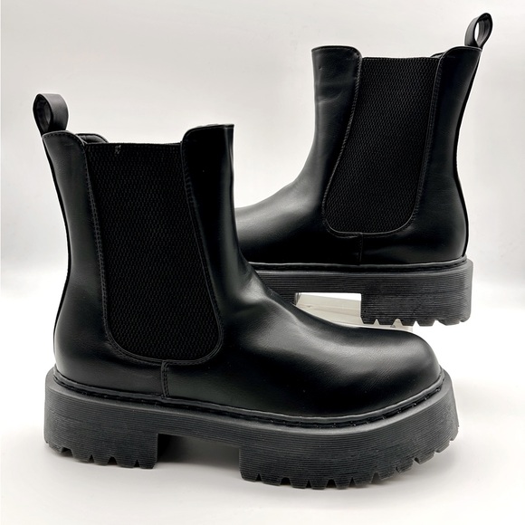 BLACK CHUNKY‎ CHELSEA BIKER BOOTS women’s size 10 NWOT (S24) - Picture 1 of 6